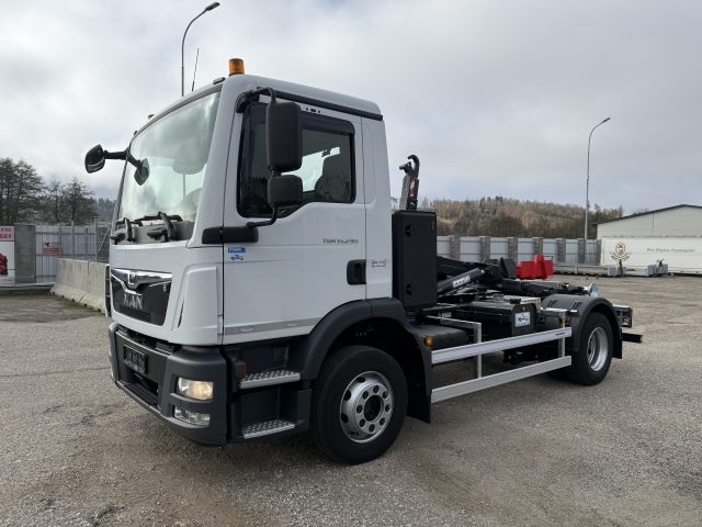 MAN TGM 15.290BL + CTS 1039